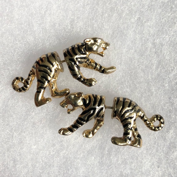 Jewelry - 🐅 Unique Tiger Earrings 🐅